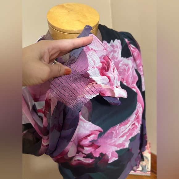 Express Whimsical Floral Print Sheer Balloon Sleeve Flutter Cuff Top Small - Picture 3 of 10